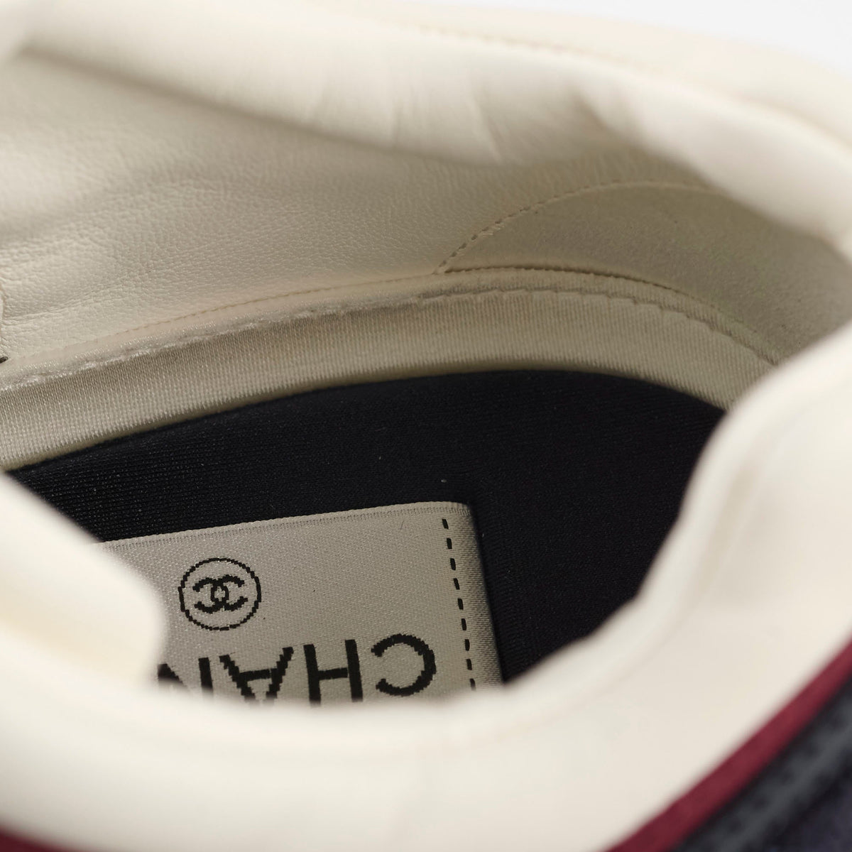 Chanel CC Sneakers 23k Size 40 - photo 9