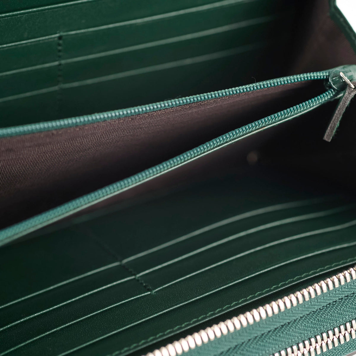 Gucci Guccissima Leather Travel Wallet Green - photo 9