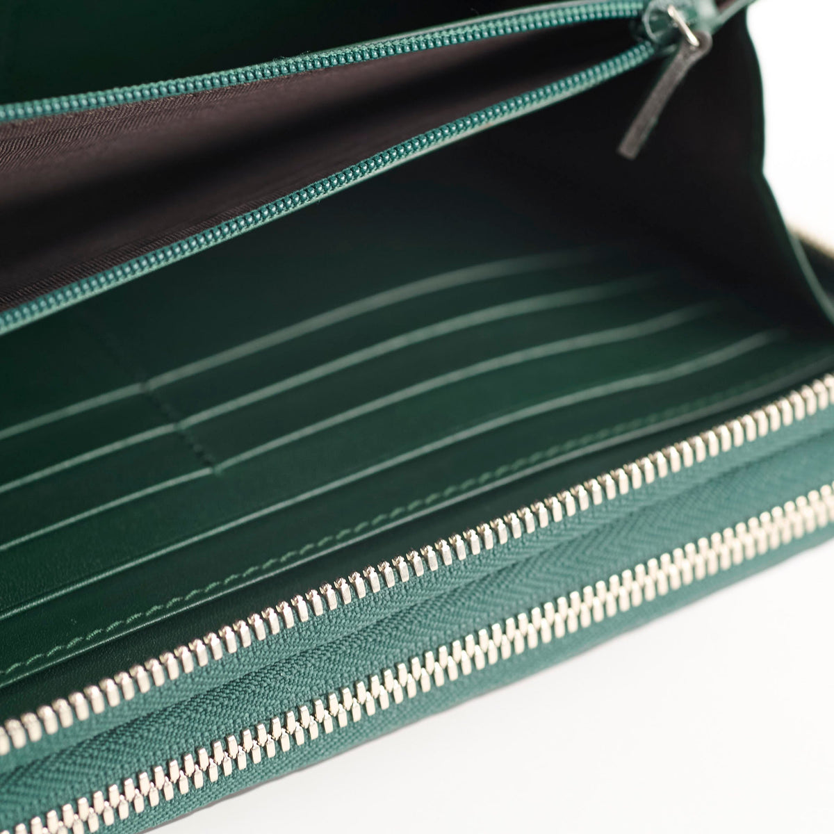 Gucci Guccissima Leather Travel Wallet Green - photo 10