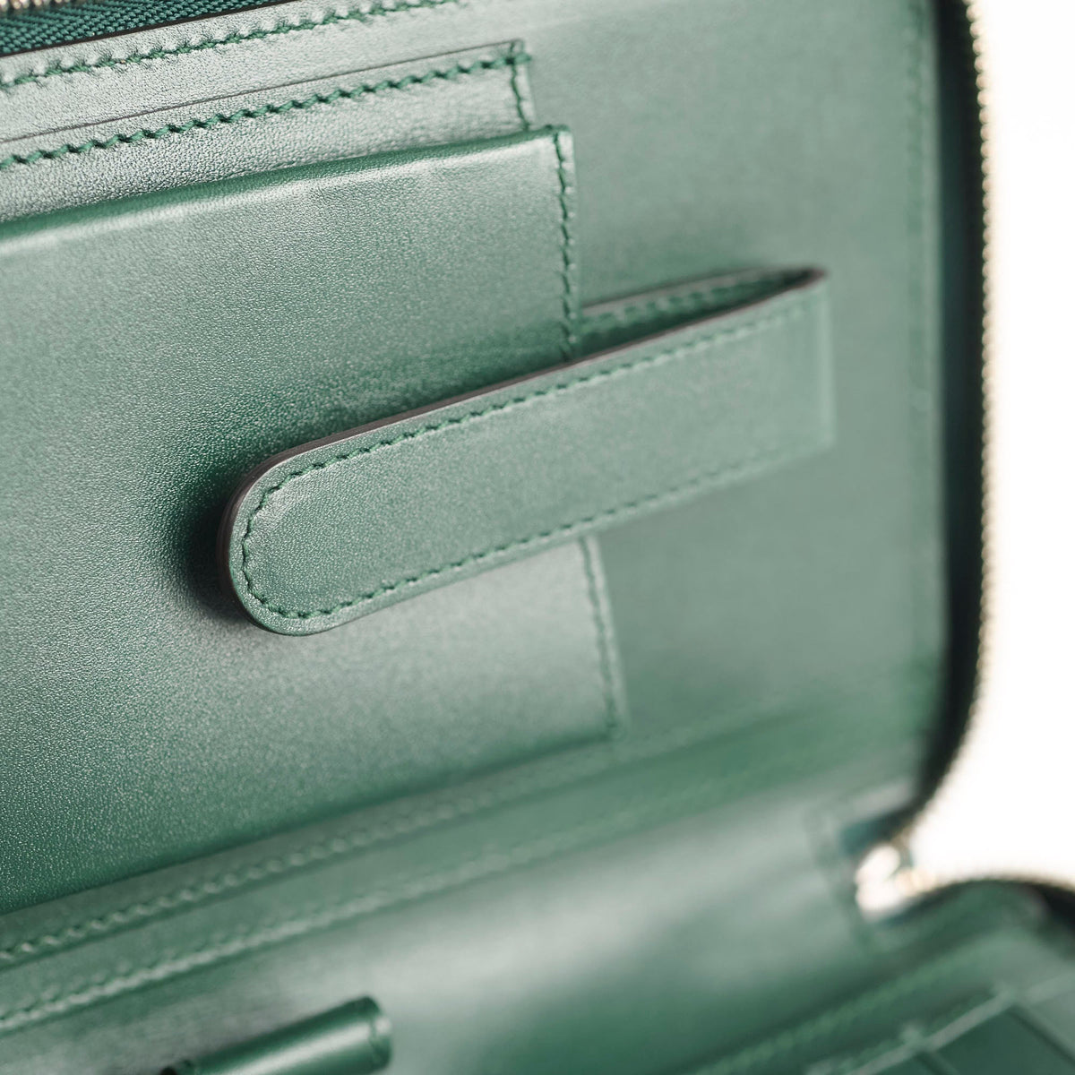Gucci Guccissima Leather Travel Wallet Green - photo 11