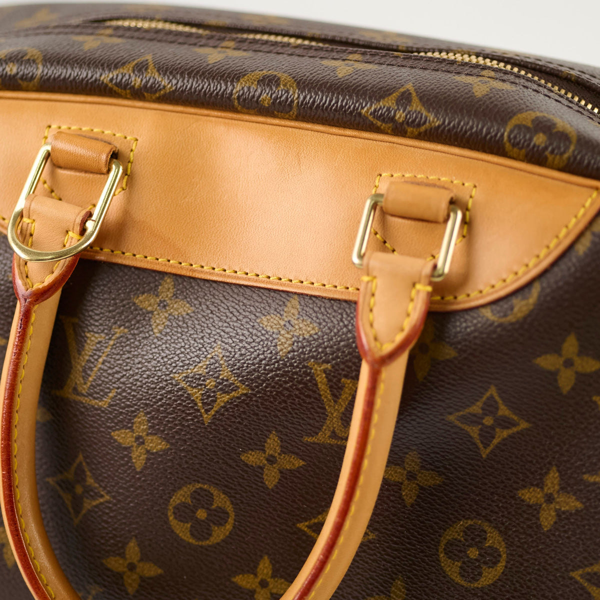 Louis Vuitton Deauville Monogram Bag - photo 5