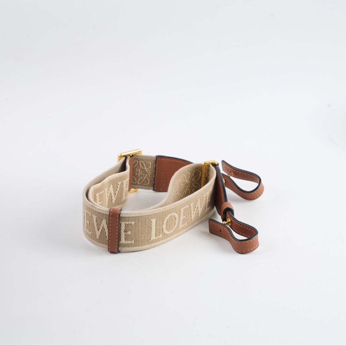 Loewe Hammock Small Tan - photo 15