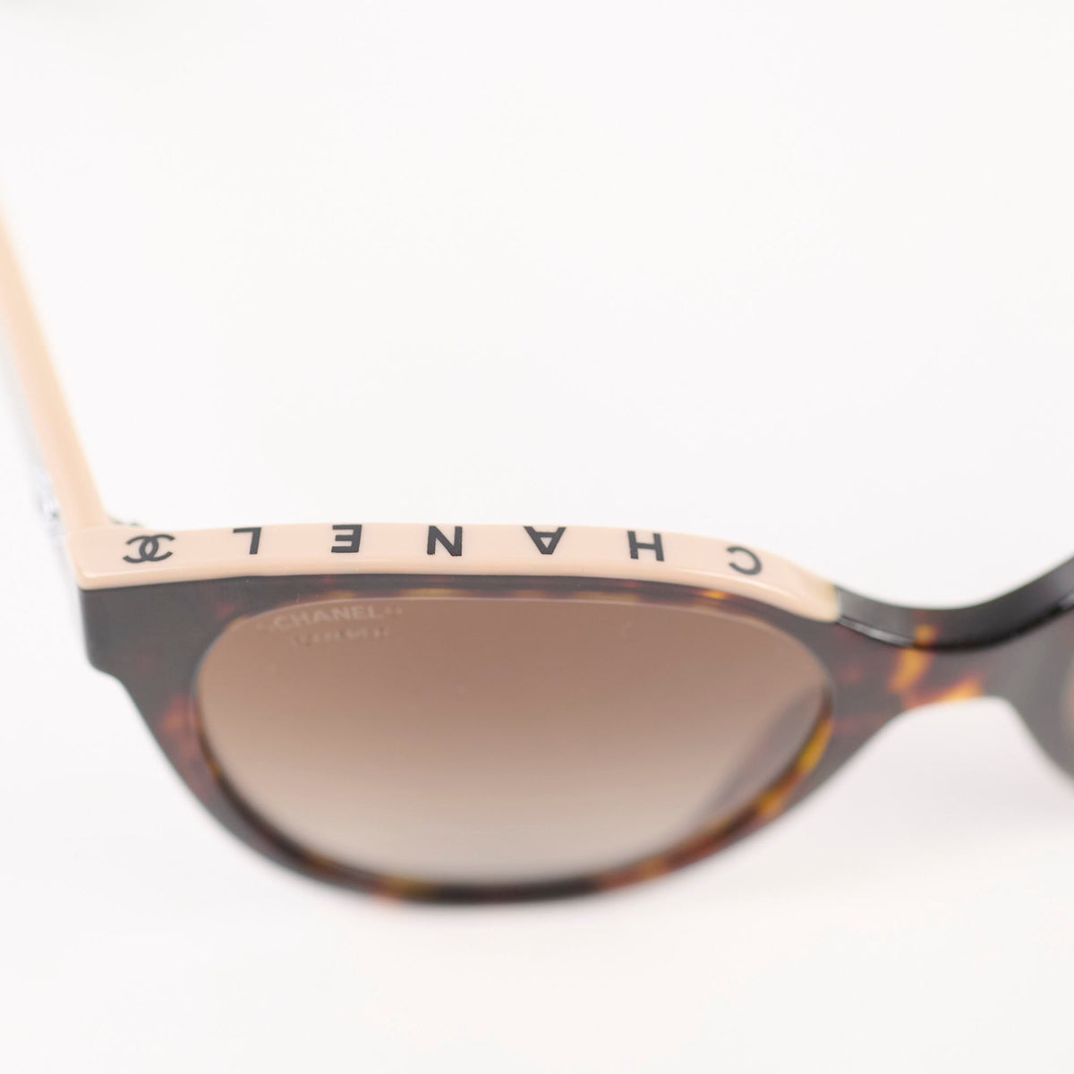 Chanel Butterfly Sunglasses Tortoiseshell (Polarized) - photo 6
