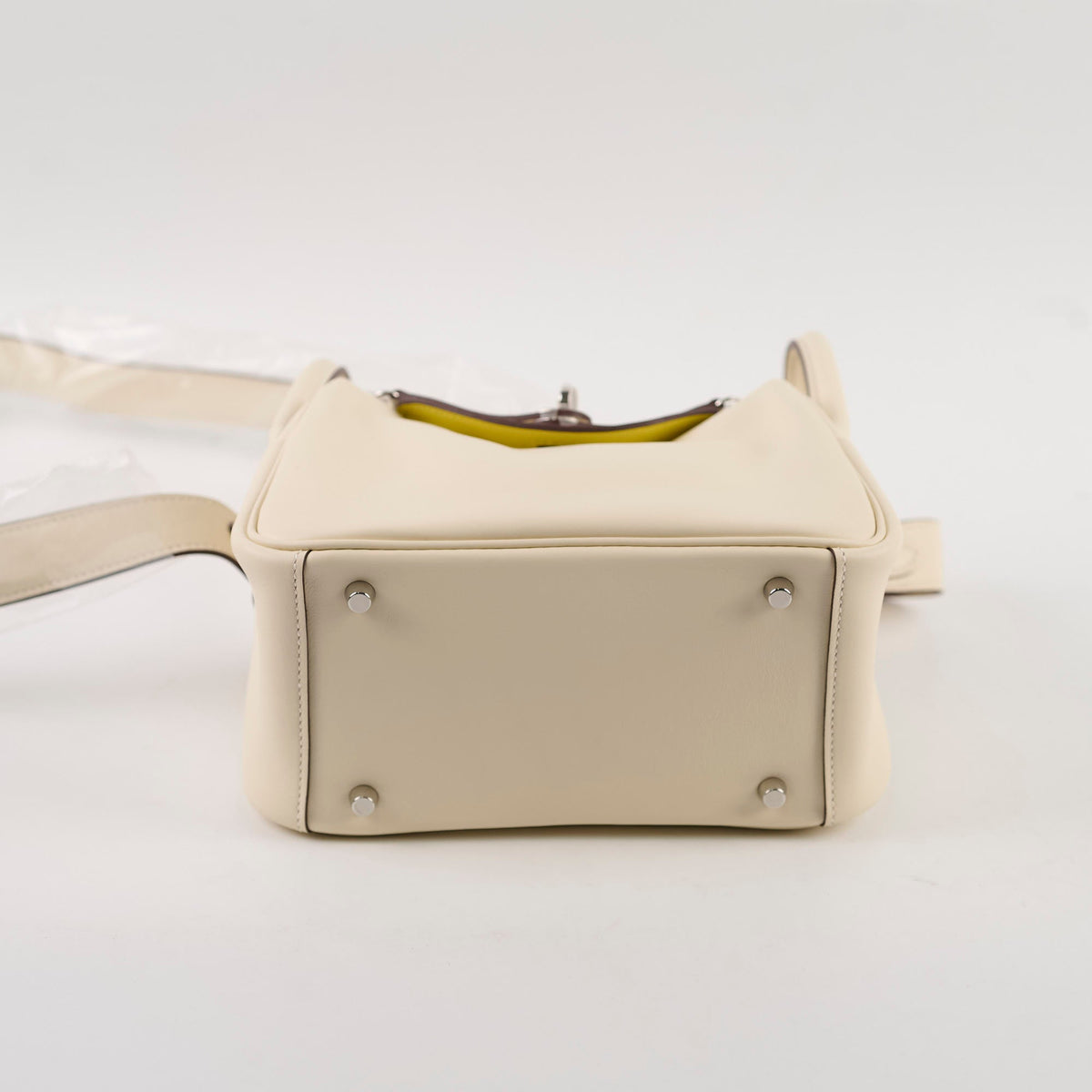 Hermes Mini Lindy Verso Swift Nata/Lime U Stamp - photo 4
