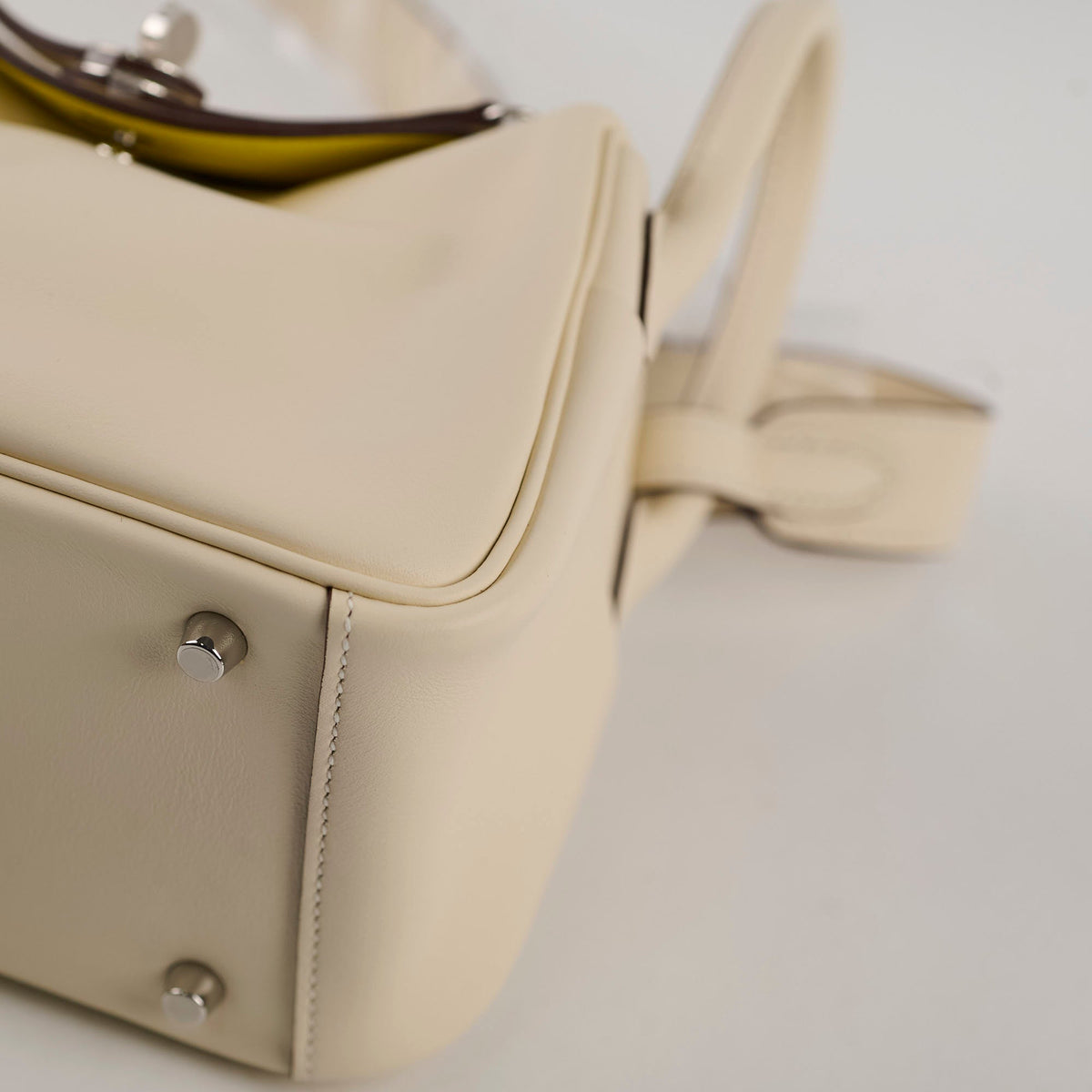 Hermes Mini Lindy Verso Swift Nata/Lime U Stamp - photo 10