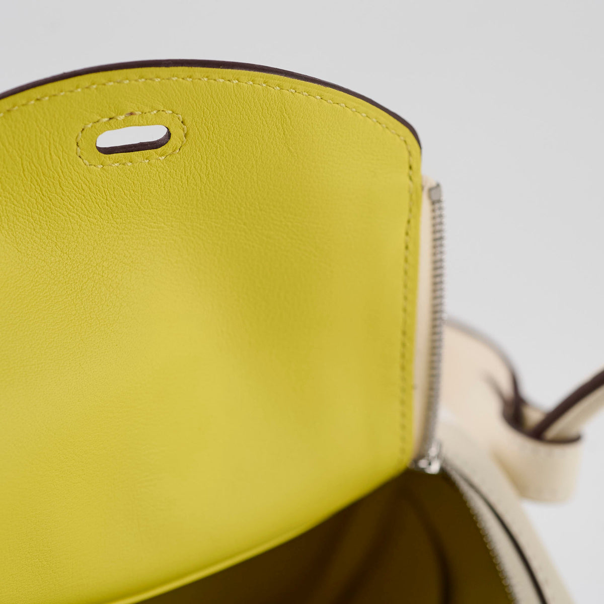Hermes Mini Lindy Verso Swift Nata/Lime U Stamp - photo 6