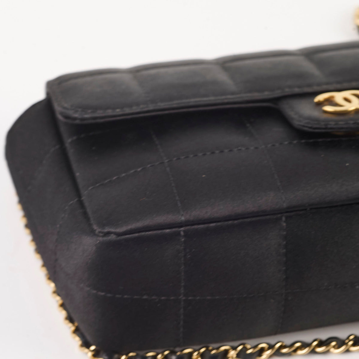Chanel Chocolate Bar Mini Flap Black Satin - photo 11