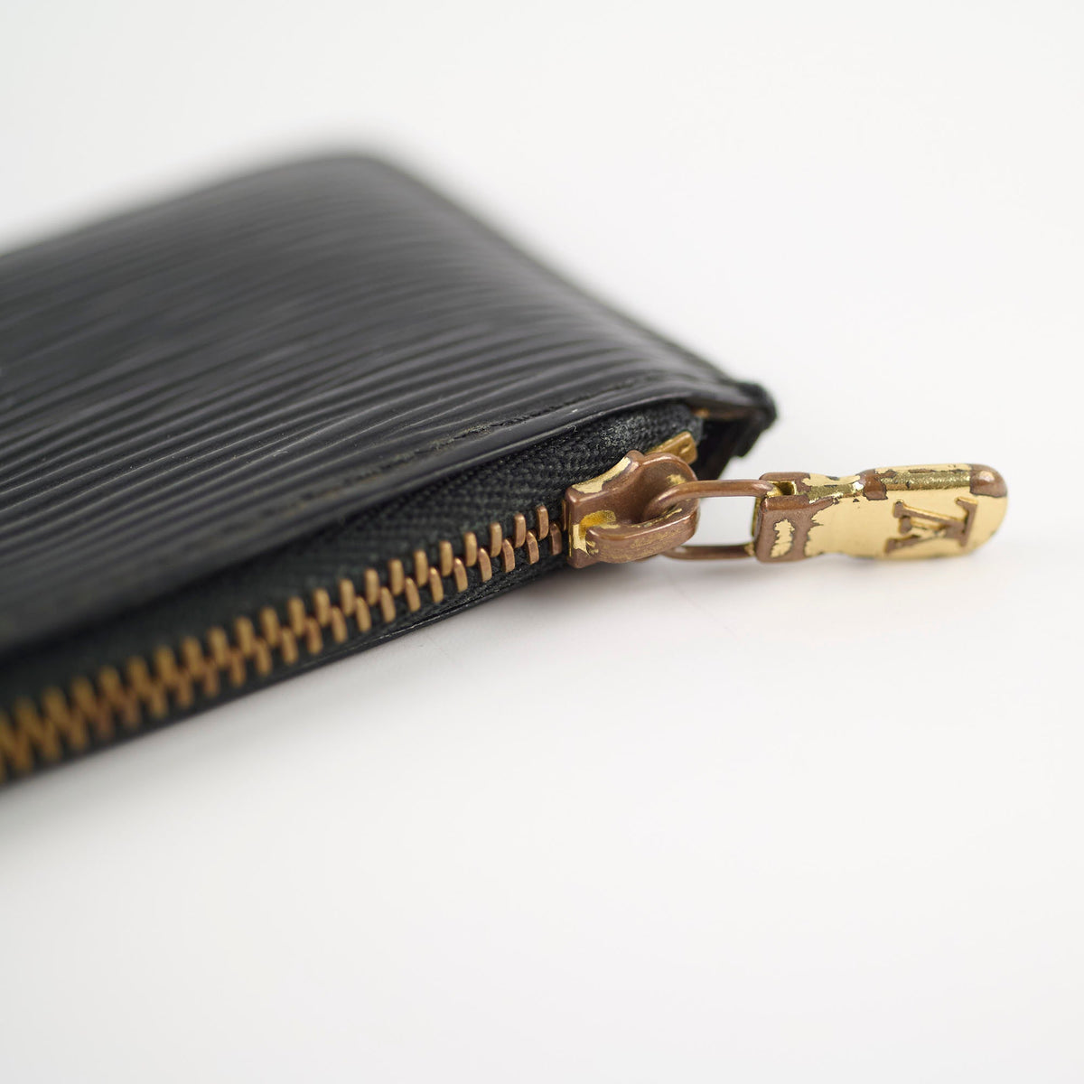 Louis Vuitton Epi Key Cles Black - photo 8