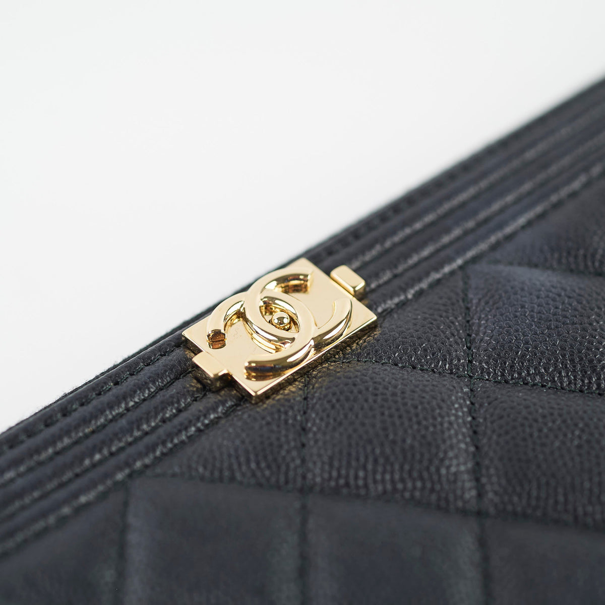 Chanel Boy Caviar Large O-Case Black 22 Series - photo 11