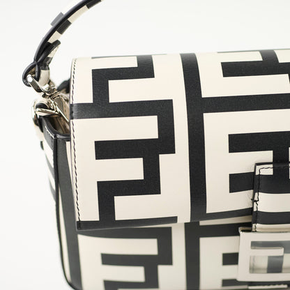 Fendi x Marc Jacobs Baguette Black/White - photo 4