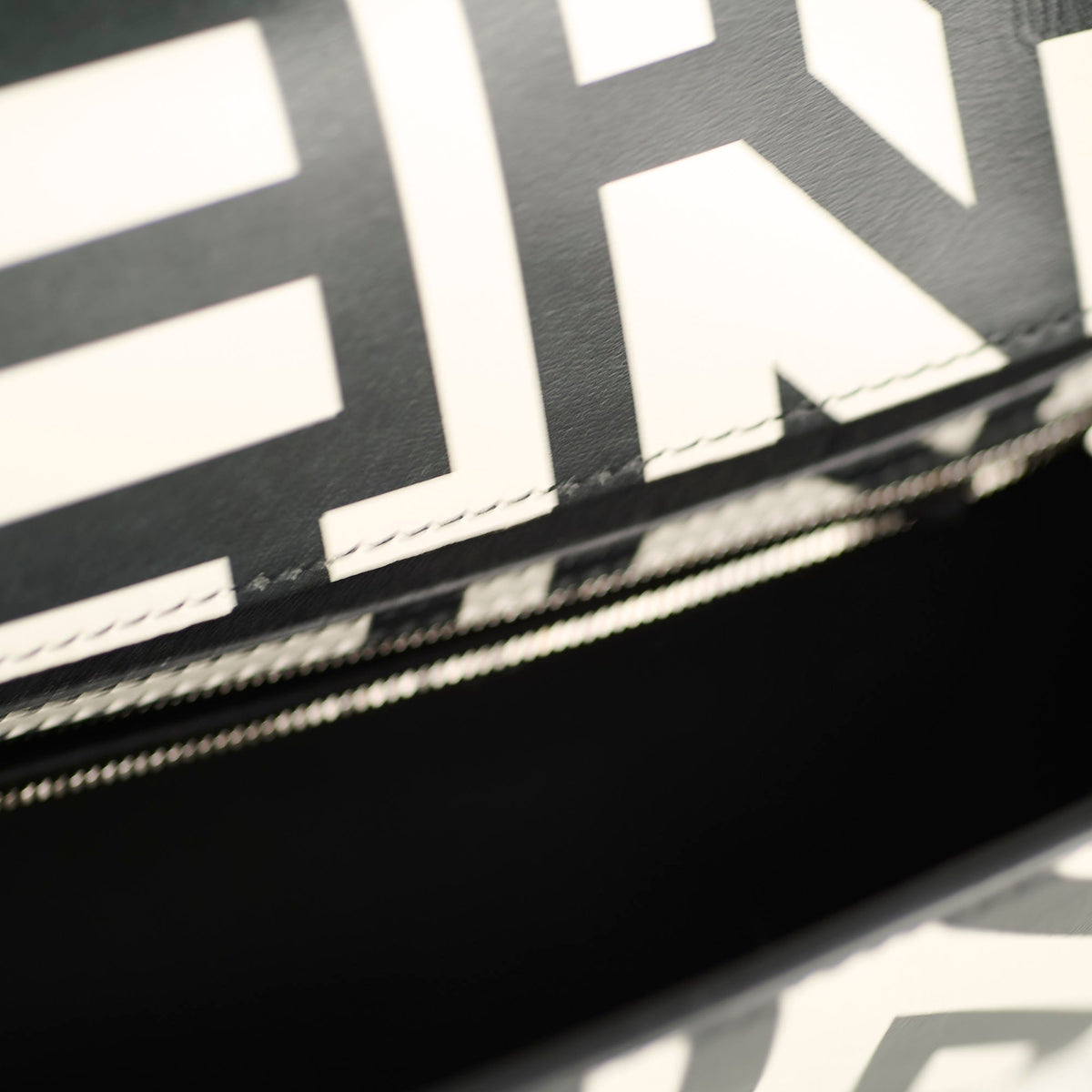 Fendi x Marc Jacobs Baguette Black/White - photo 6