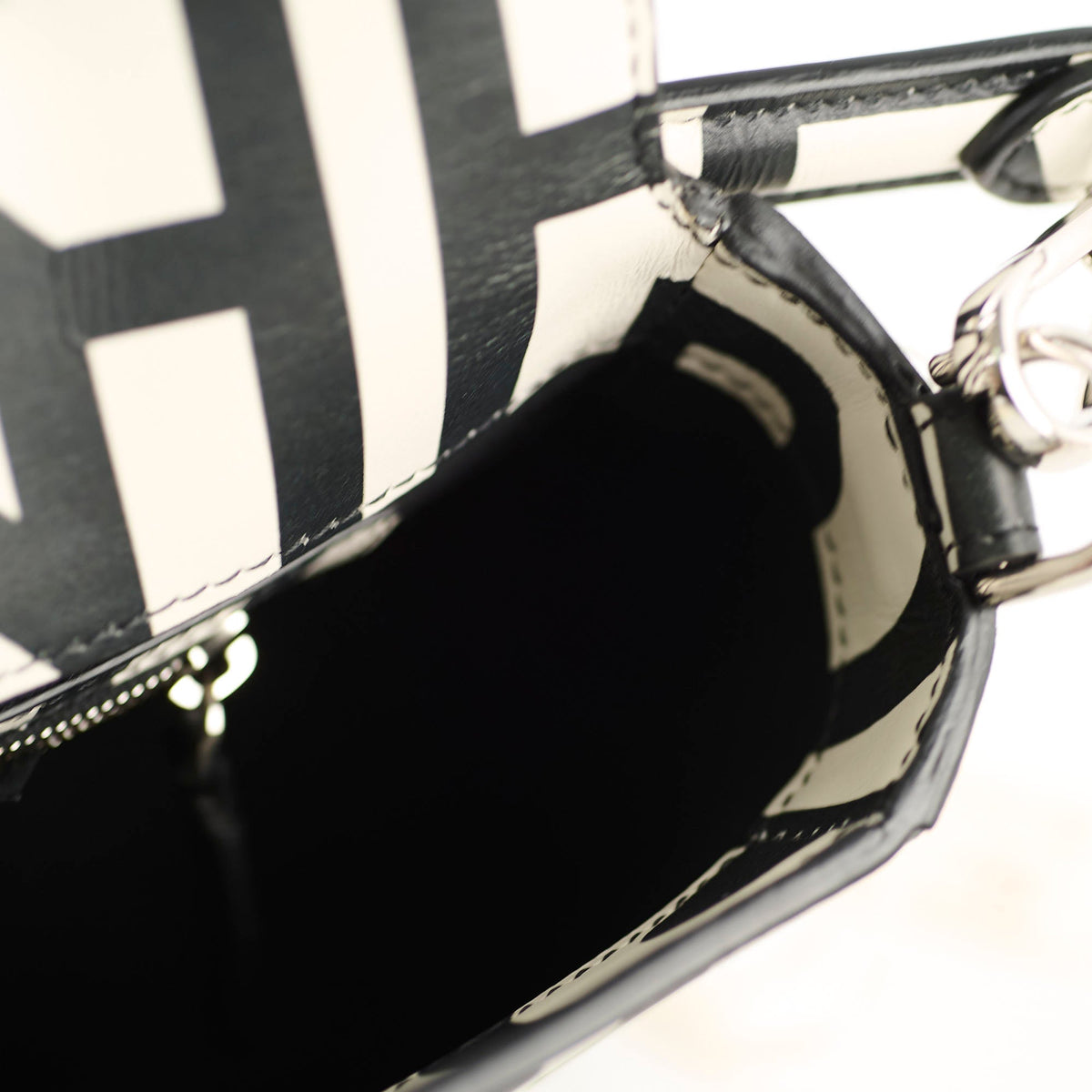 Fendi x Marc Jacobs Baguette Black/White - photo 5