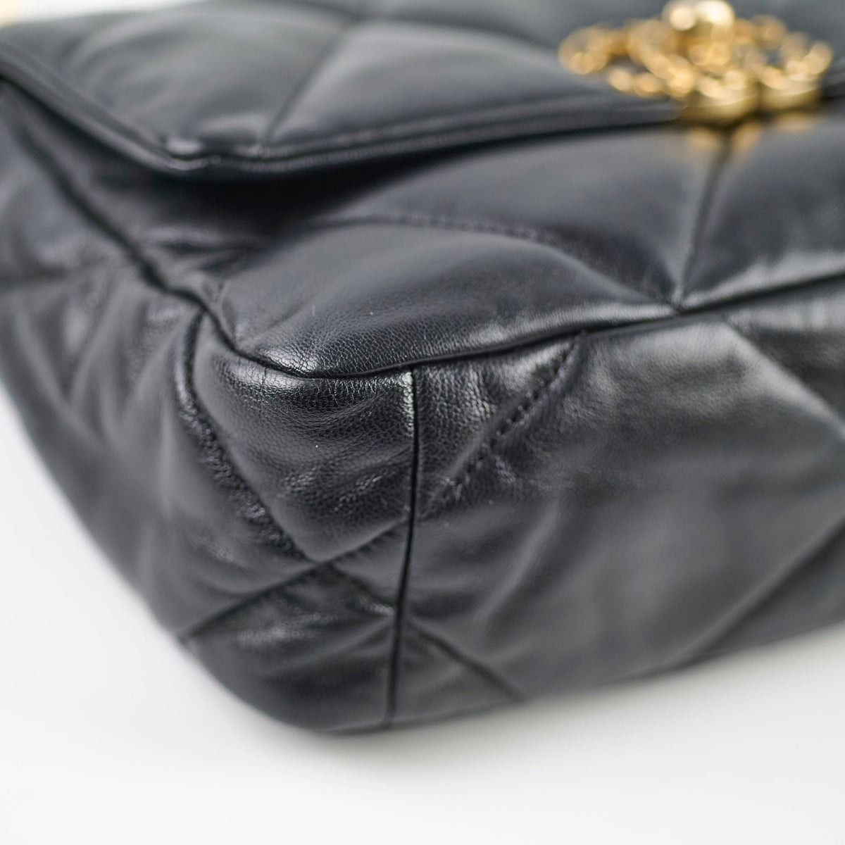Chanel 19 Small Lambskin Black - photo 15