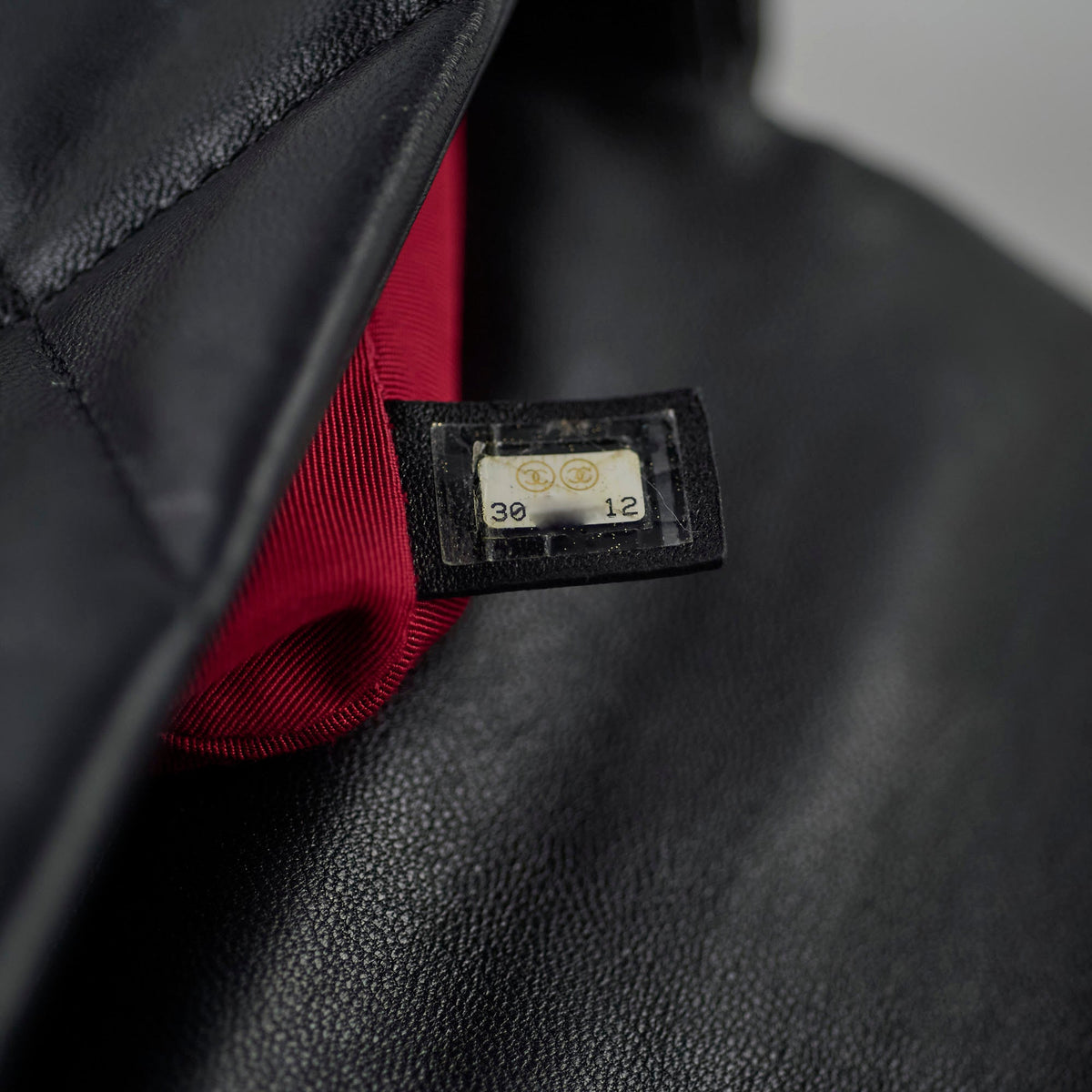 Chanel 19 Small Lambskin Black - photo 5