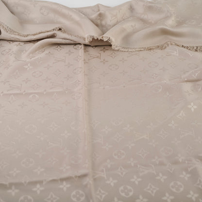Louis Vuitton Chale Monogram Silk Shawl Beige - photo 3