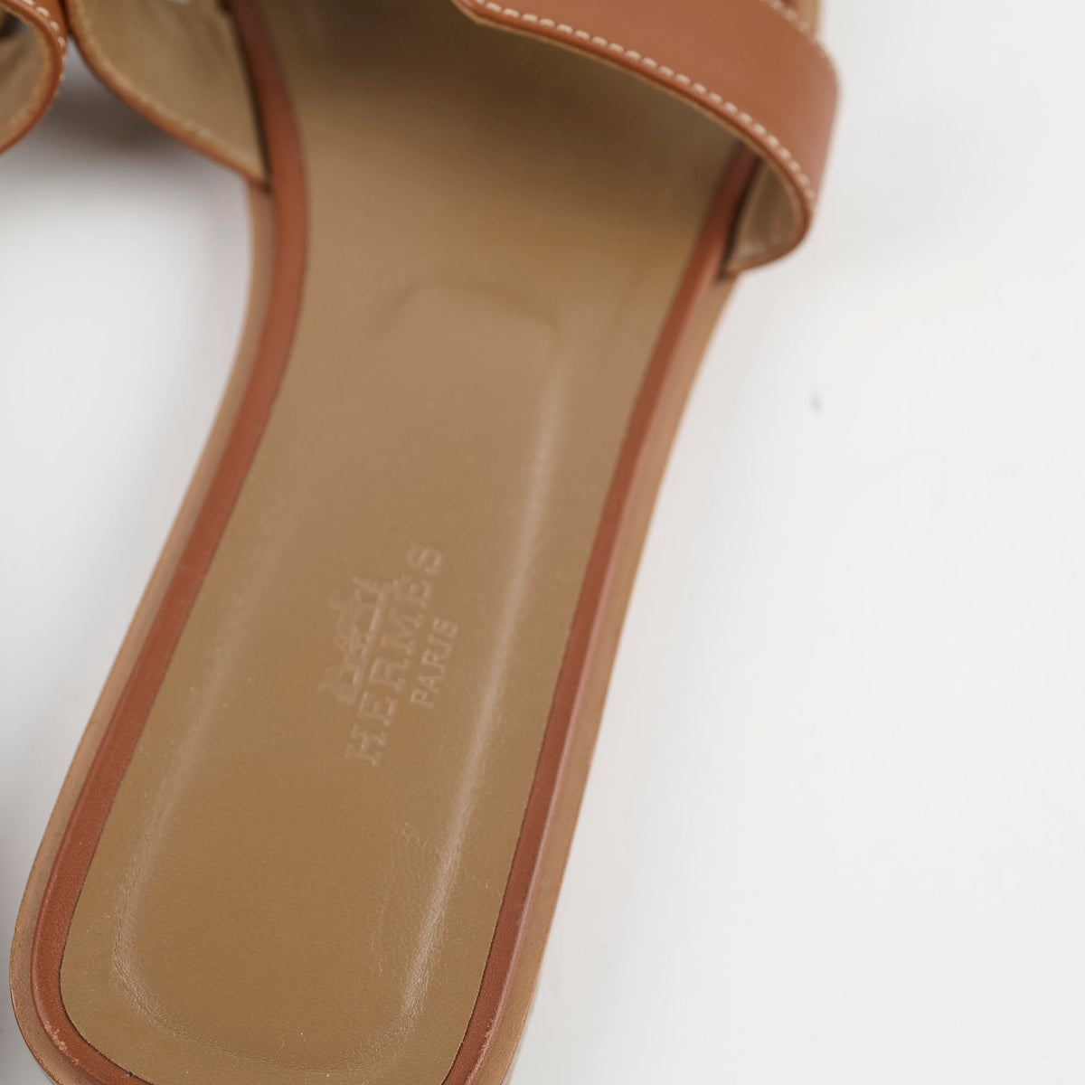 Hermes Oran Sandals Gold Size 40 - photo 7