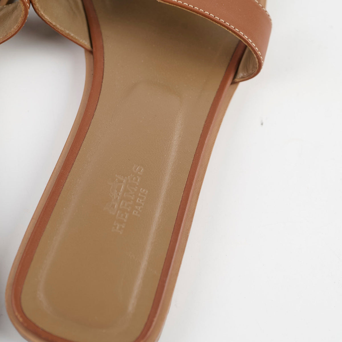 Hermes Oran Sandals Gold Size 40 - photo 6