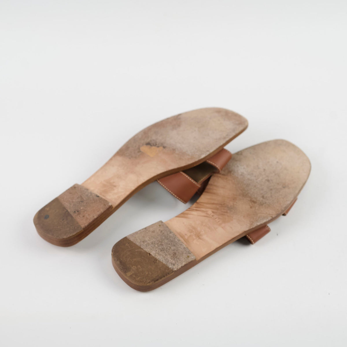 Hermes Oran Sandals Gold Size 40 - photo 3