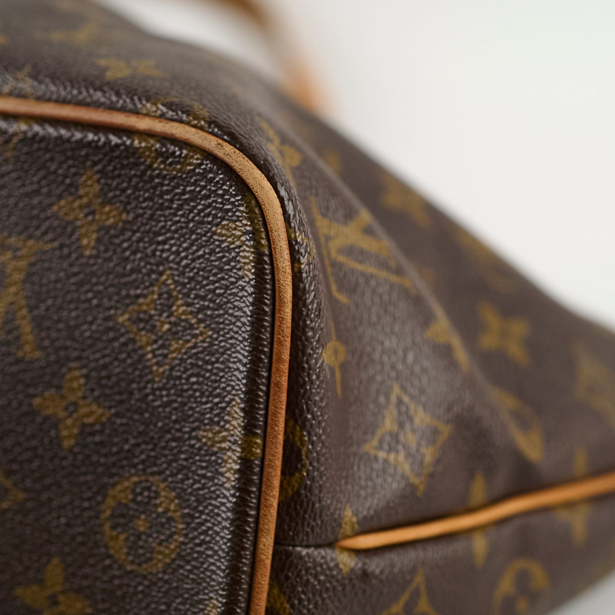 Louis Vuitton Palermo PM Monogram - photo 19
