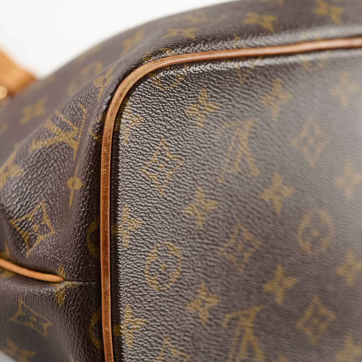 Louis Vuitton Palermo PM Monogram - photo 16