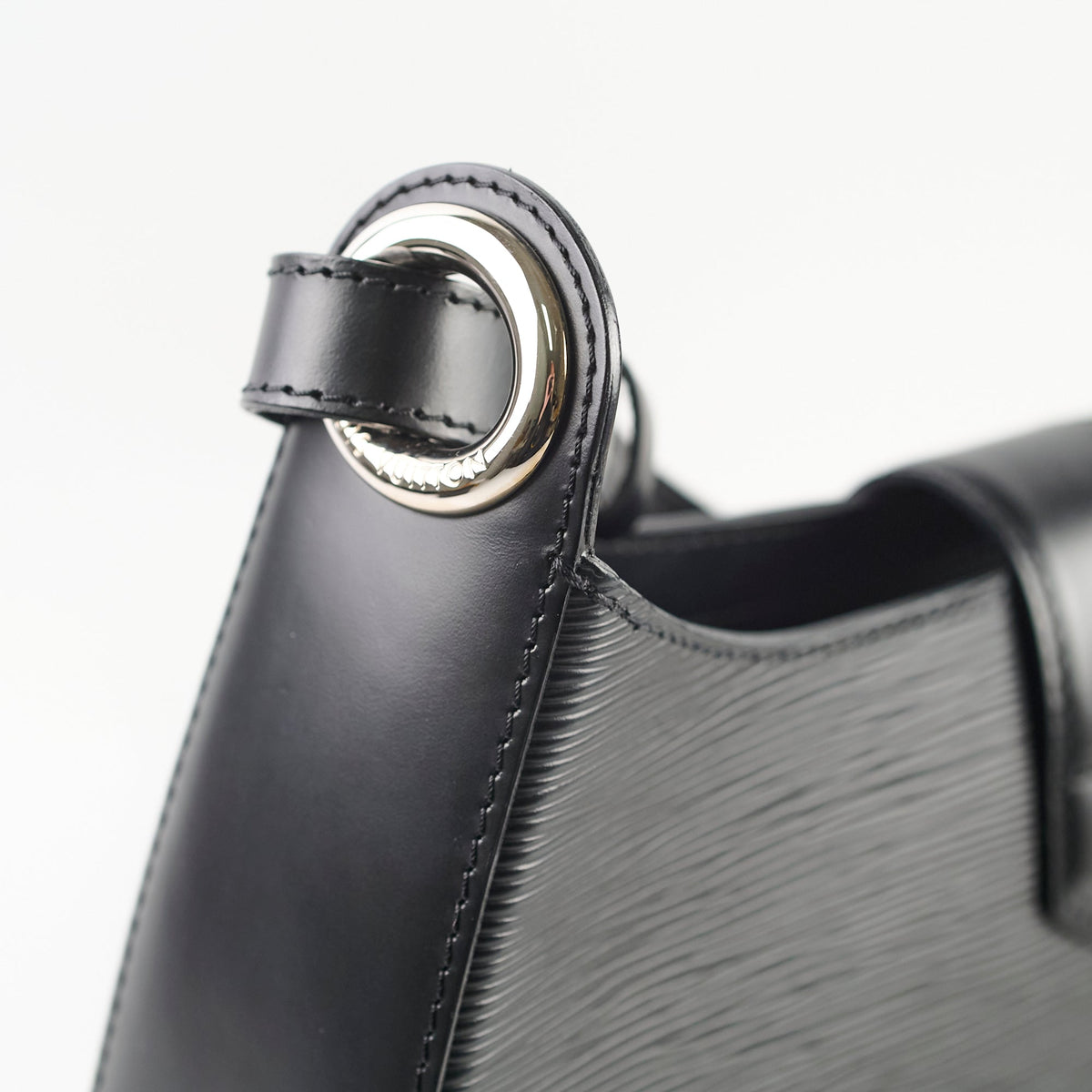 Louis Vuitton Musette Bagatelle Epi Black - photo 9