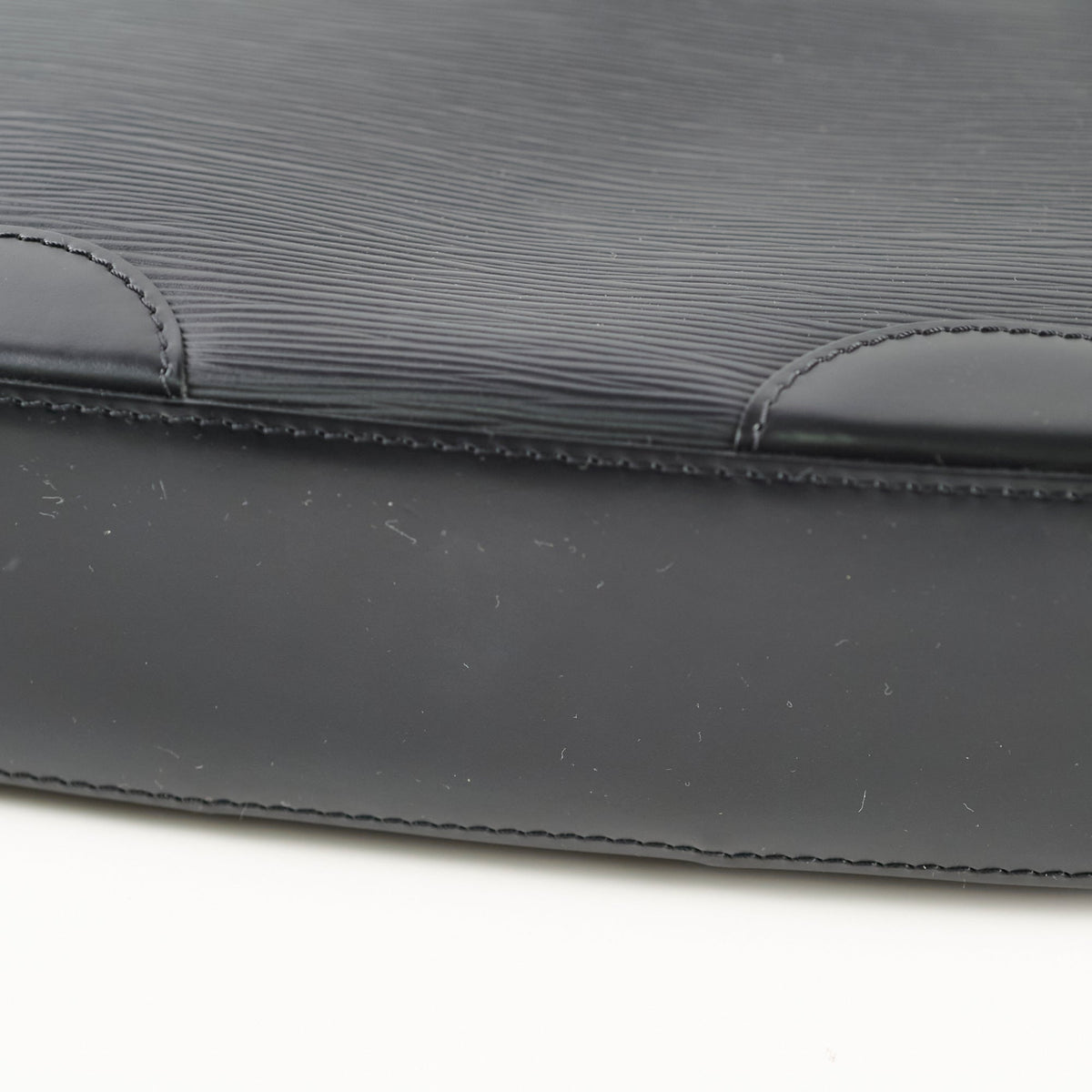 Louis Vuitton Musette Bagatelle Epi Black - photo 11