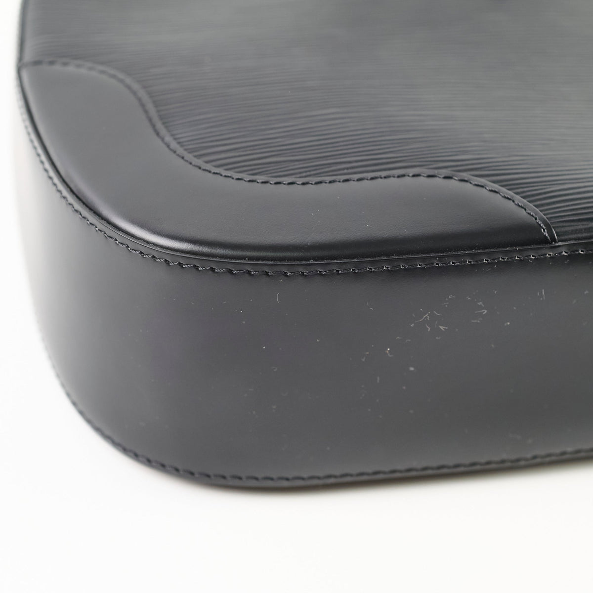 Louis Vuitton Musette Bagatelle Epi Black - photo 10