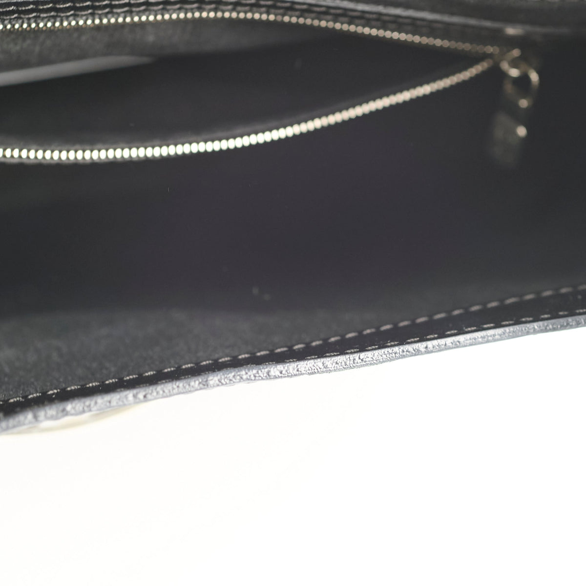 Louis Vuitton Musette Bagatelle Epi Black - photo 6