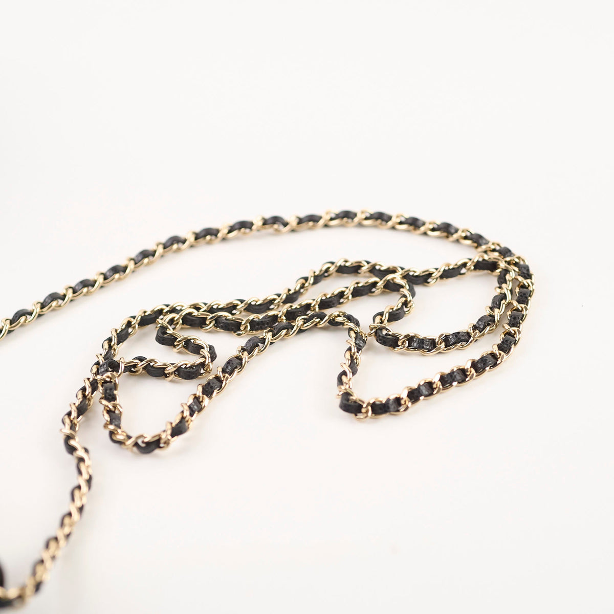 Chanel Caviar Clutch with Chain Black - photo 16