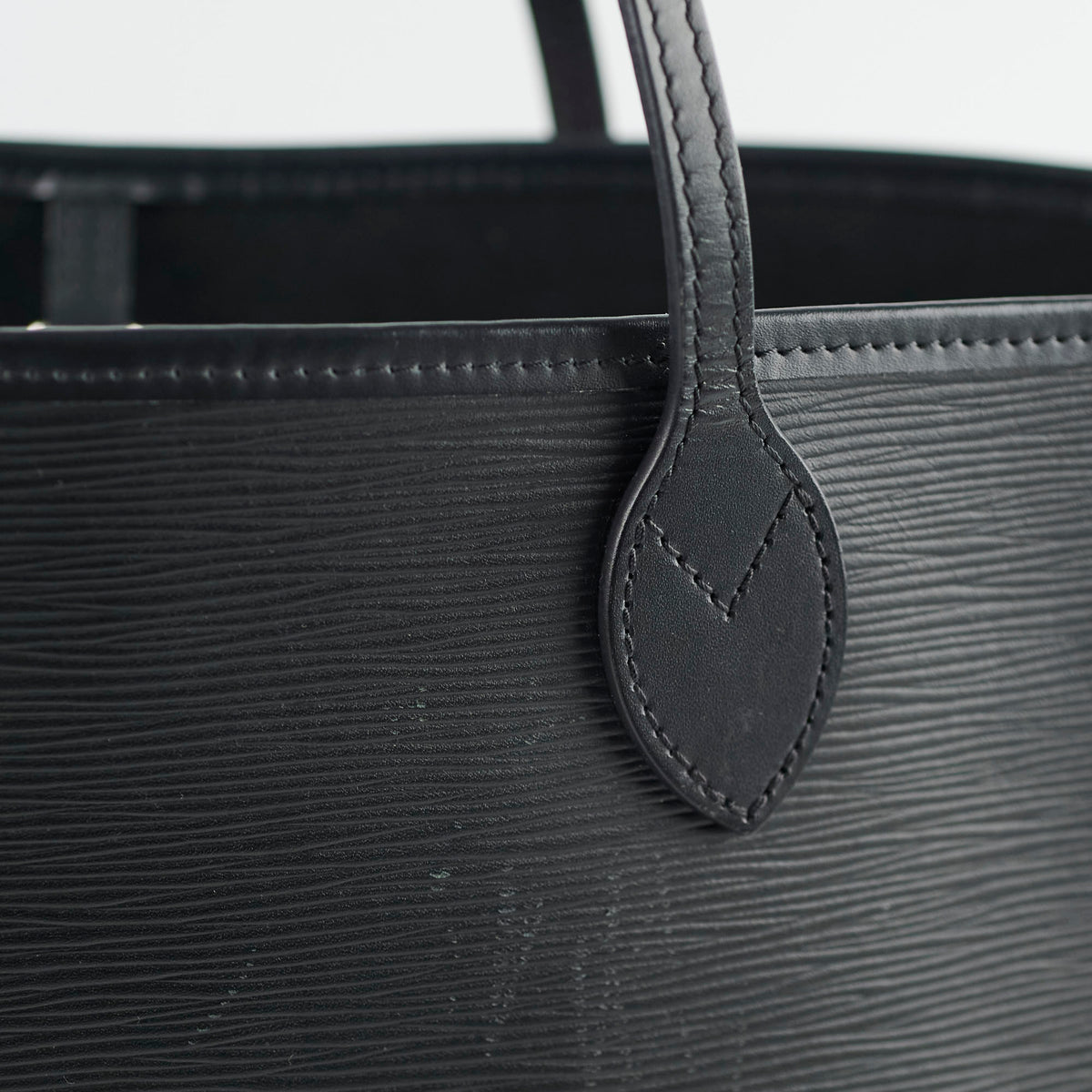 Louis Vuitton Epi Neverfull MM Black - photo 12