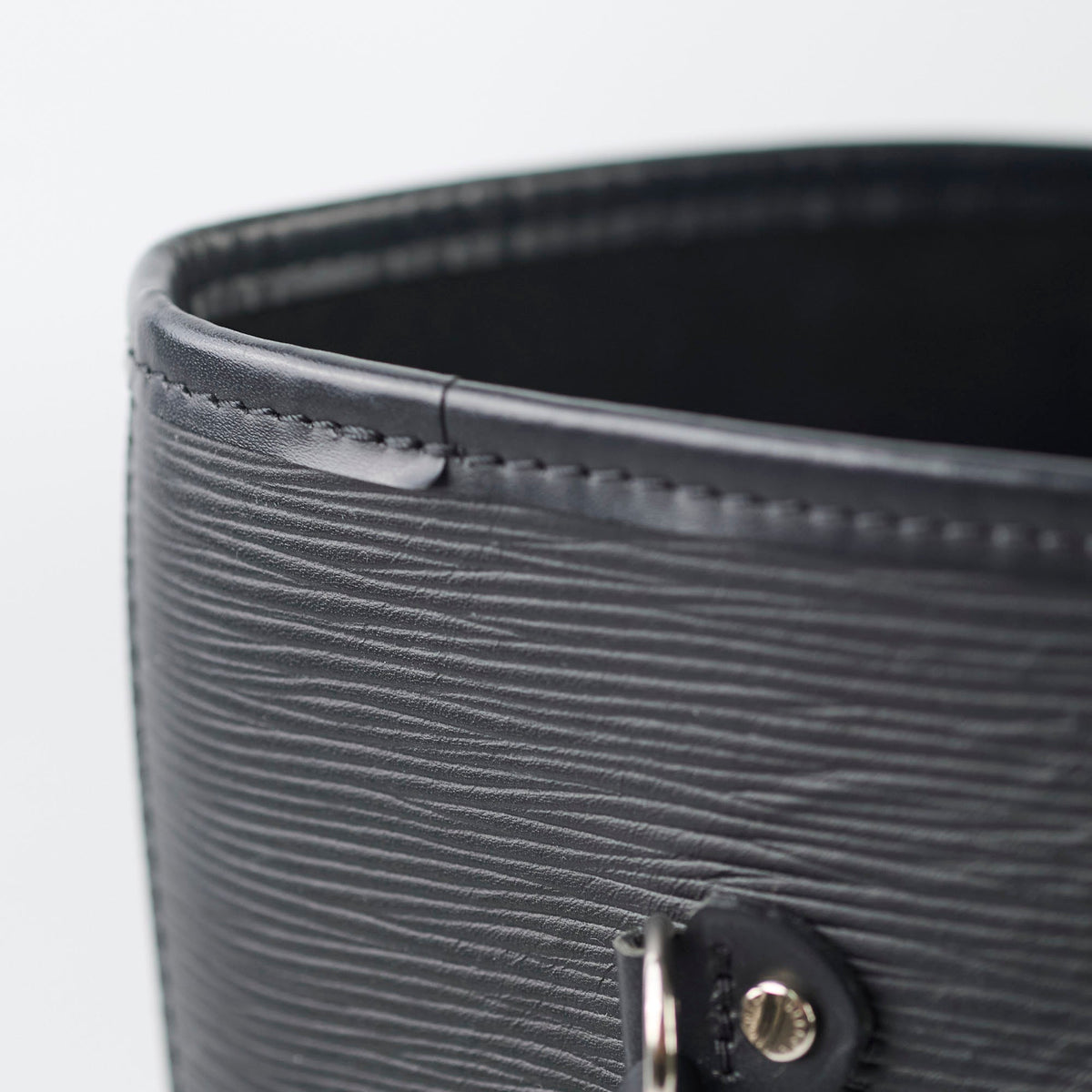 Louis Vuitton Epi Neverfull MM Black - photo 10