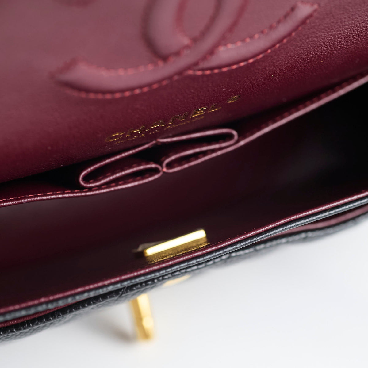Chanel Caviar Medium Medium/Large Classic Flap GHW Microchip - photo 5