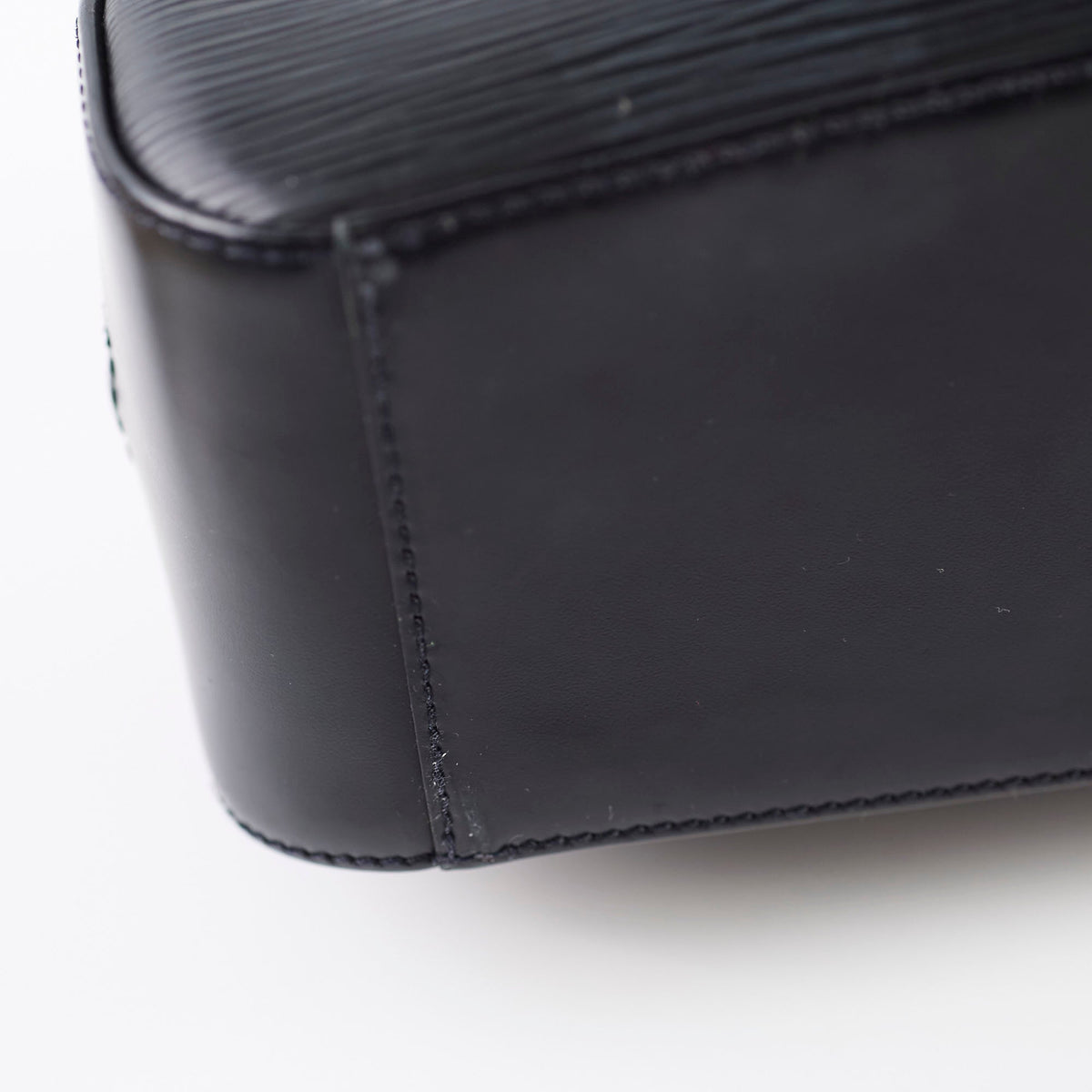 Louis Vuitton Jasmine Epi Black - photo 9