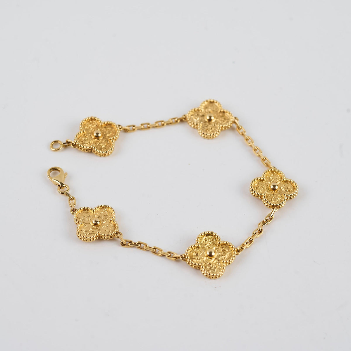 Van Cleef & Arpels Vintage Alhambra 5 Motifs Bracelet Yellow Gold - photo 2