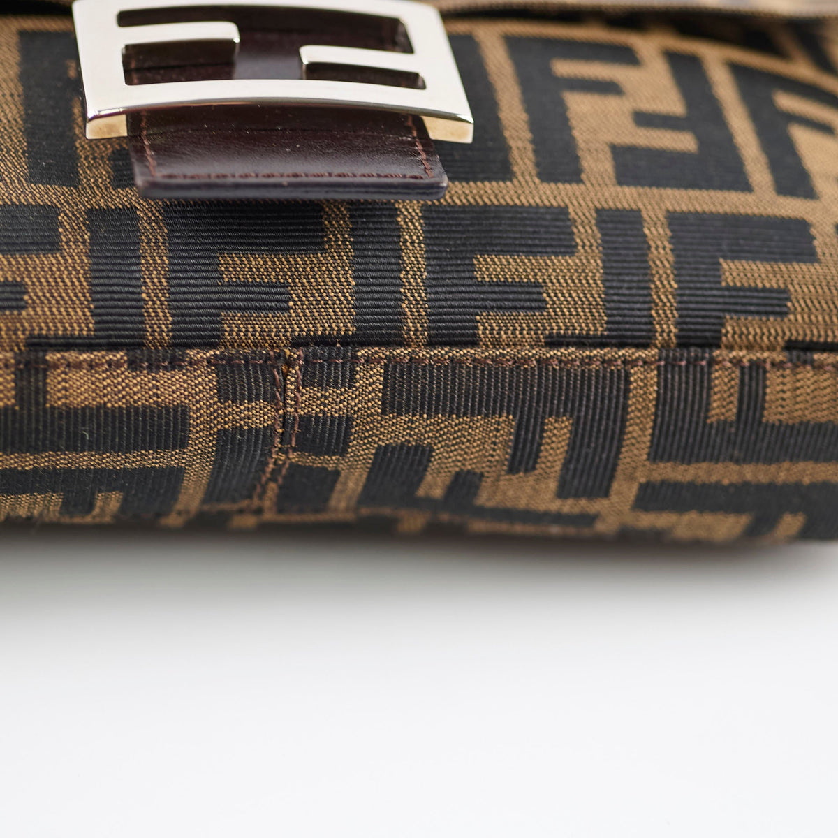 Fendi Baguette Medium Zucca - photo 9