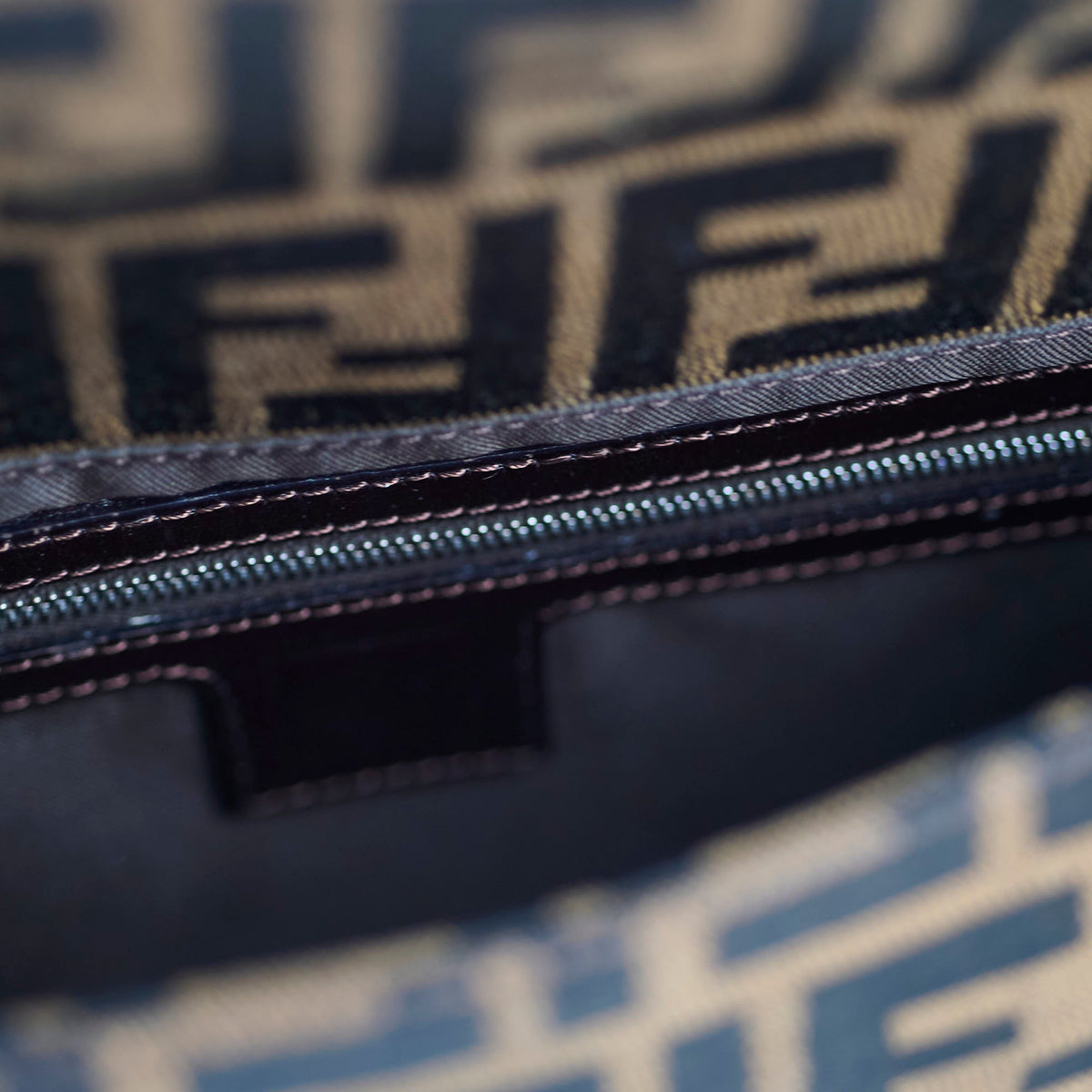 Fendi Baguette Medium Zucca - photo 7