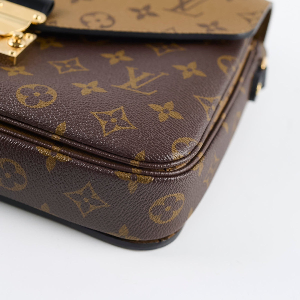 Louis Vuitton Pochette Metis Reverse Monogram - photo 8