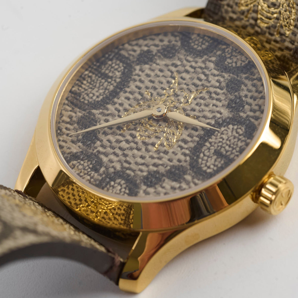 Gucci 38mm Bee Watch GG Supreme - photo 4