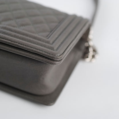 Chanel Old Medium Caviar Boy Grey 2019 - photo 7