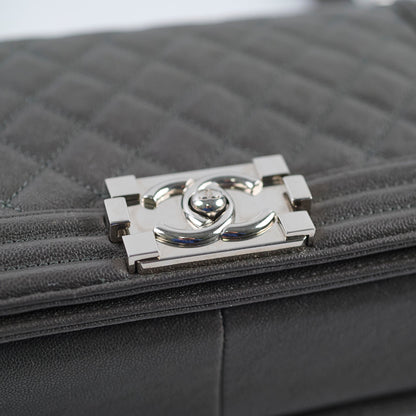 Chanel Old Medium Caviar Boy Grey 2019 - photo 8