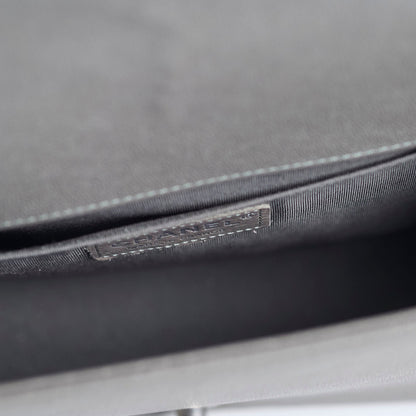 Chanel Old Medium Caviar Boy Grey 2019 - photo 12