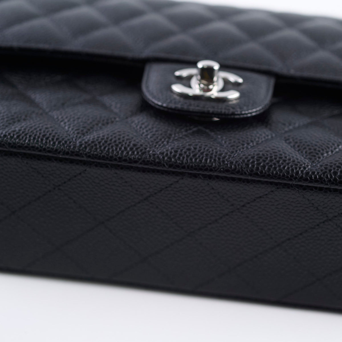 Chanel Medium/Large Caviar Double Classic Flap Black 2022 - photo 6