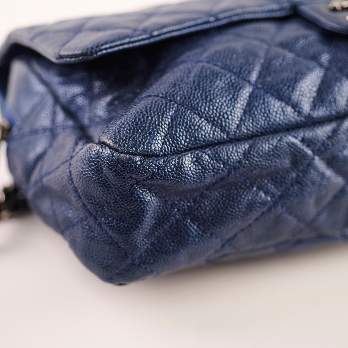 Chanel Caviar Easy Flap Blue Series 16 - photo 9