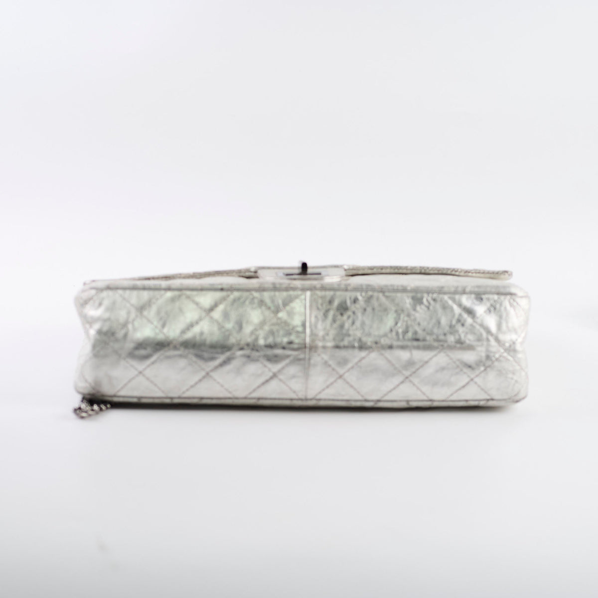Chanel Maxi Flap Metallic Silver Series 11 - photo 4