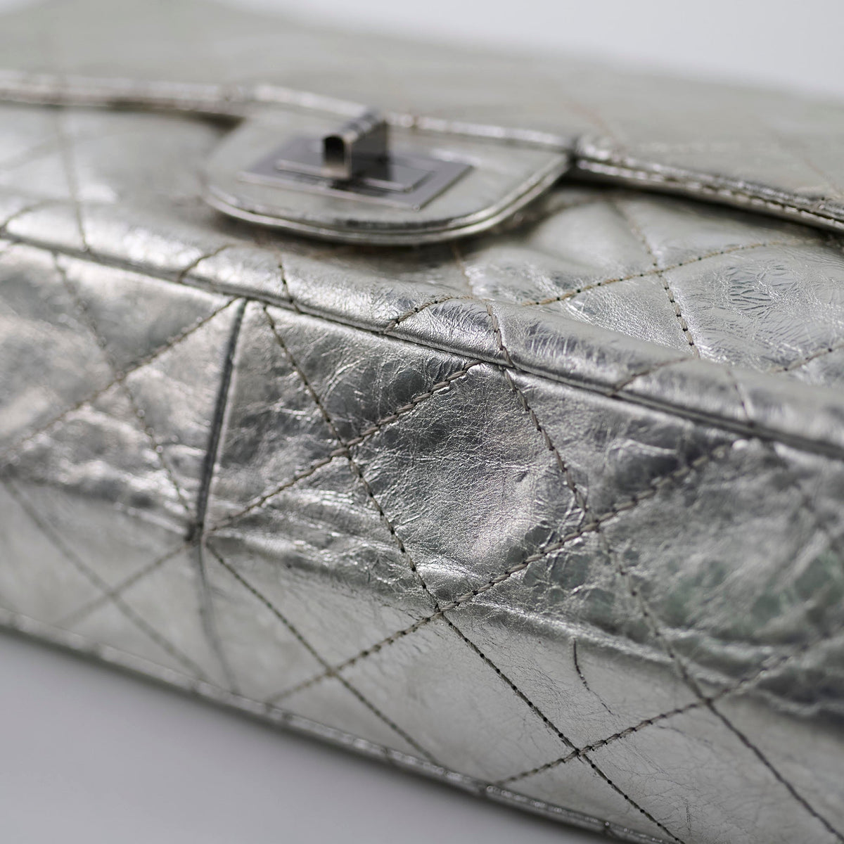 Chanel Maxi Flap Metallic Silver Series 11 - photo 14