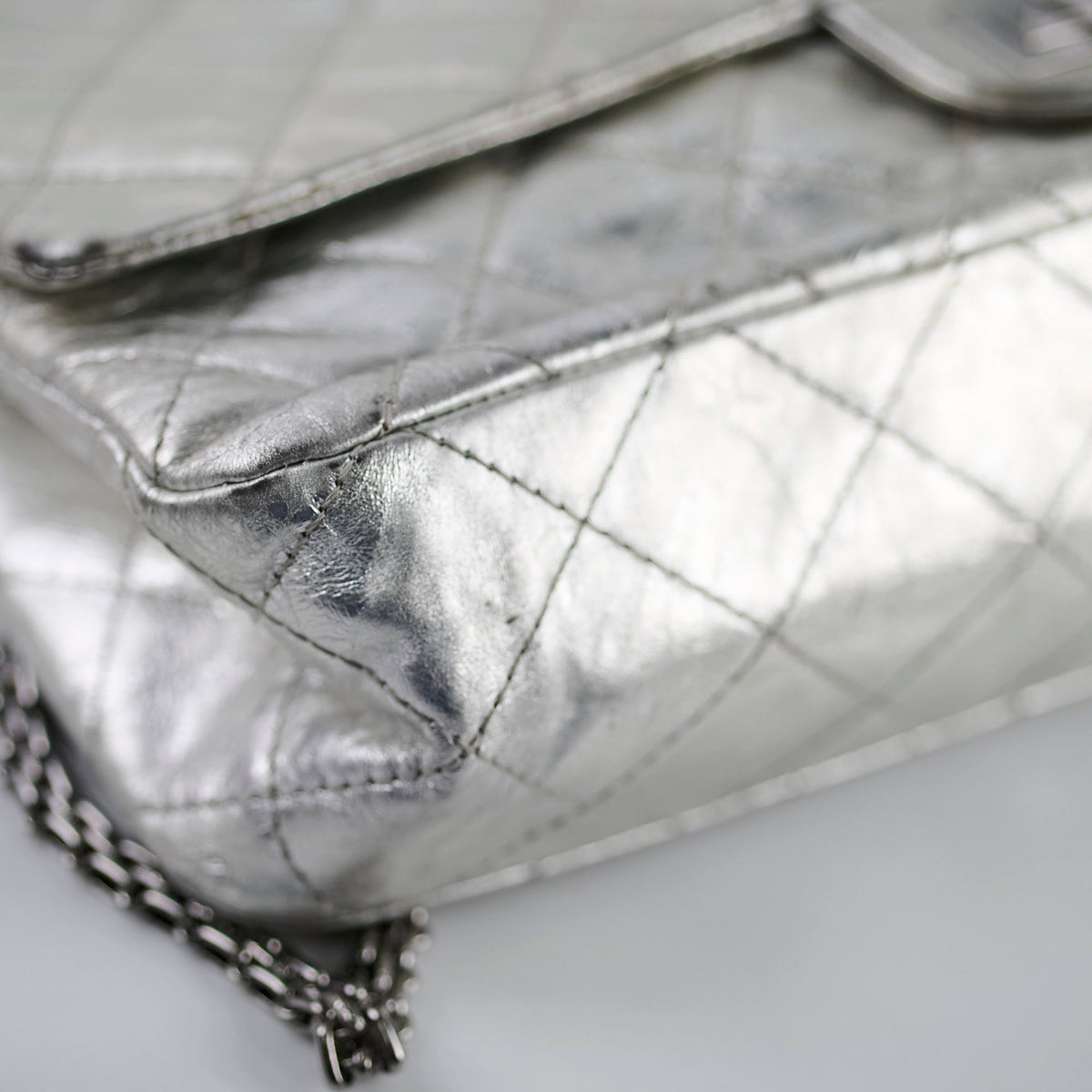 Chanel Maxi Flap Metallic Silver Series 11 - photo 15
