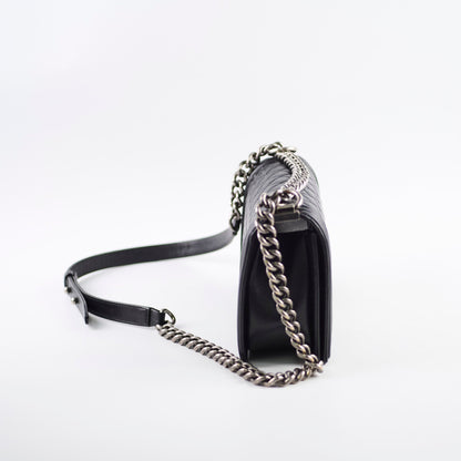 Chanel Caviar Old Medium Boy Black Series 28 - photo 2