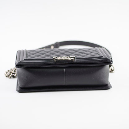 Chanel Caviar Old Medium Boy Black Series 28 - photo 4