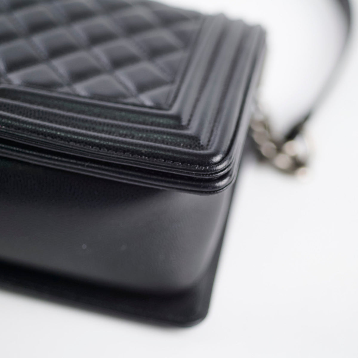 Chanel Caviar Old Medium Boy Black Series 28 - photo 12