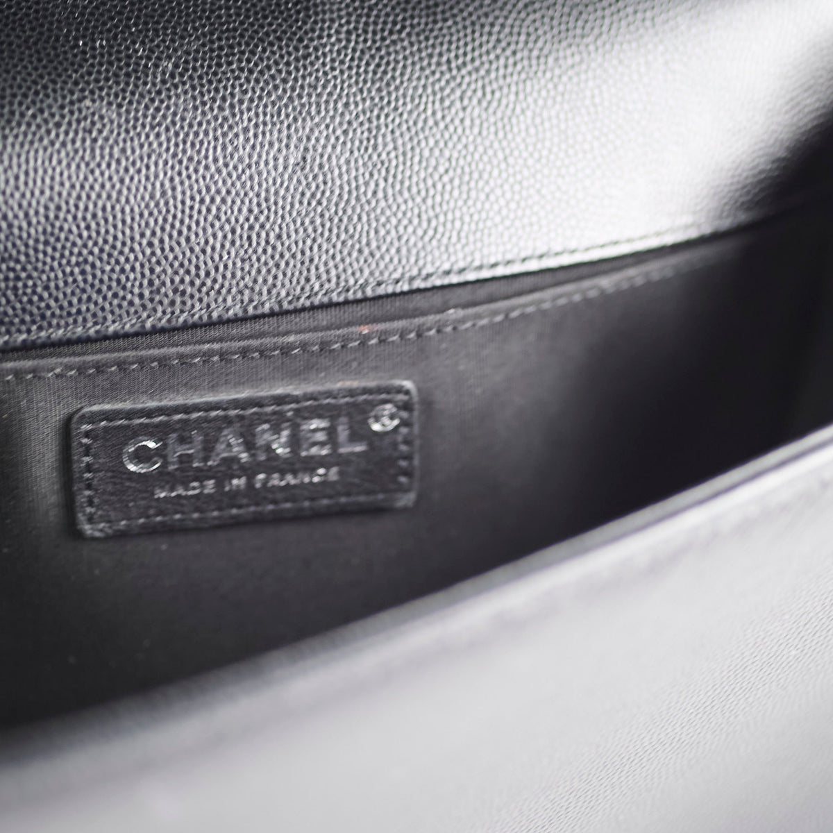 Chanel Caviar Old Medium Boy Black Series 28 - photo 8